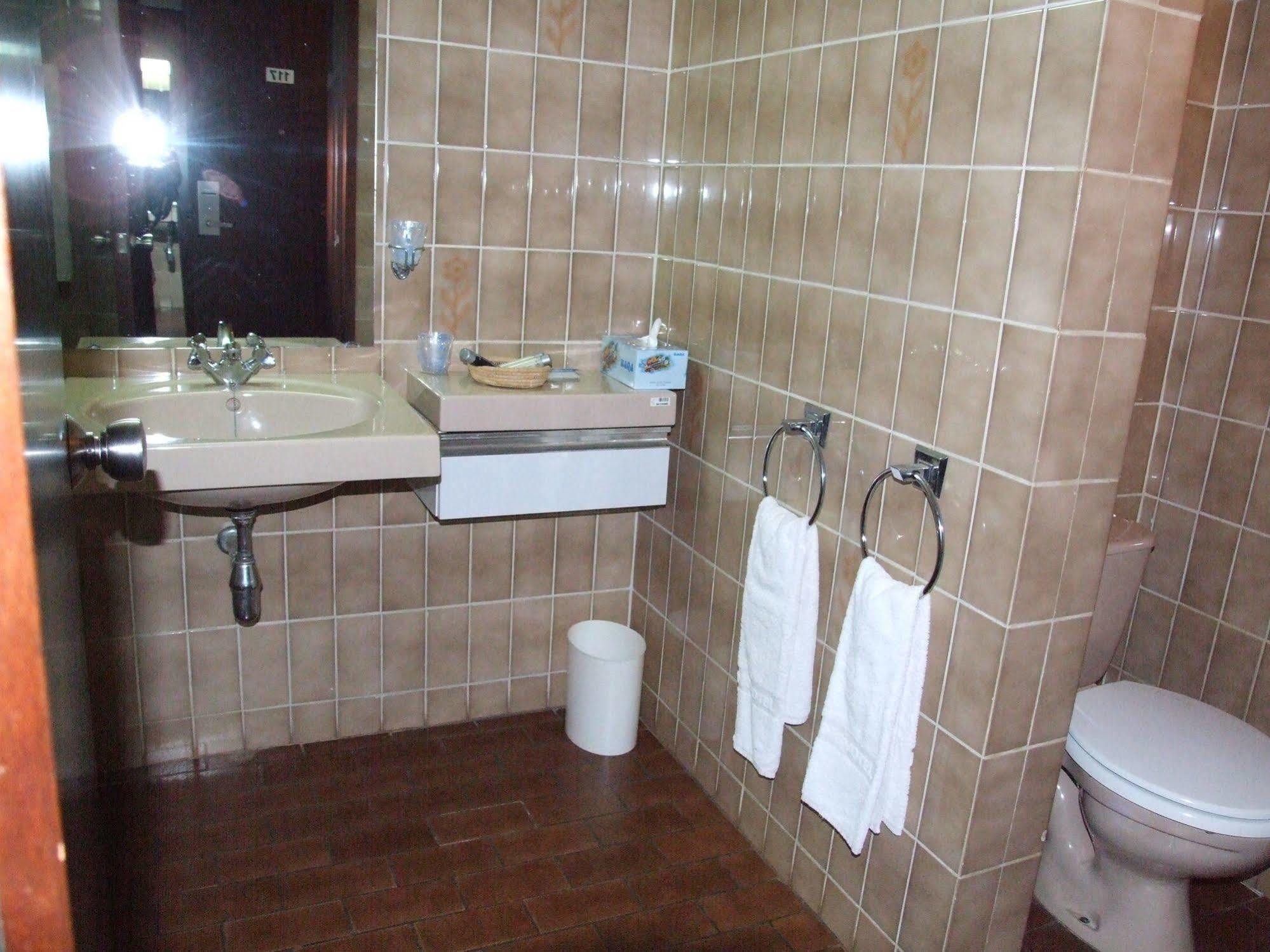 Marasa Umubano Hotel Kigali Ngoại thất bức ảnh
